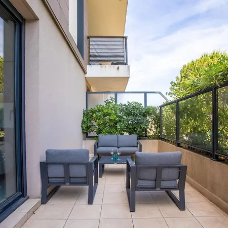 46m² Neuf Pres Vieux Port Et Plages * Fréjus