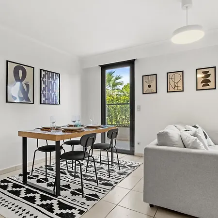 46m² Neuf Pres Vieux Port Et Plages * Fréjus