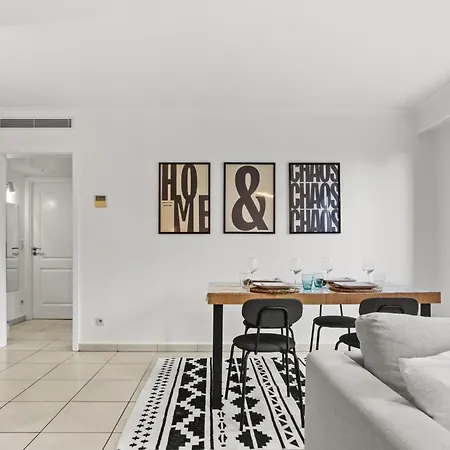 Apartament 46m² Neuf Pres Vieux Port Et Plages Fréjus